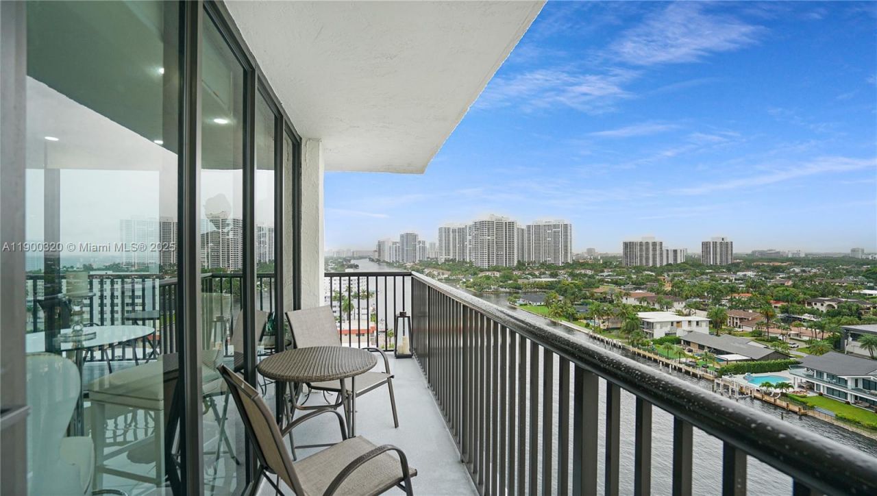 2017 S Ocean Dr, Unit 1510, Hallandale Beach, FL 33009 Photo