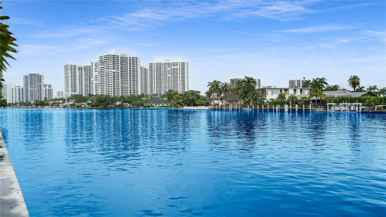 2017 S Ocean Dr, Unit 1510, Hallandale Beach, FL 33009 Photo