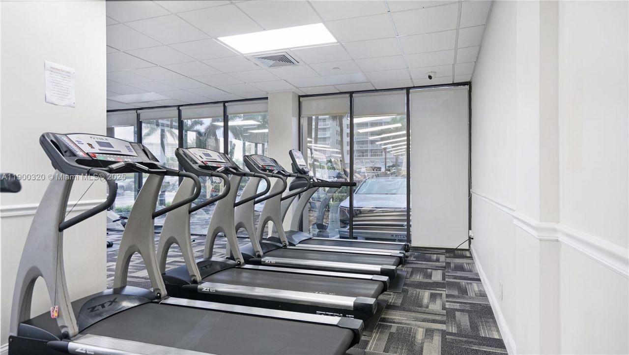 2017 S Ocean Dr, Unit 1510, Hallandale Beach, FL 33009 Photo