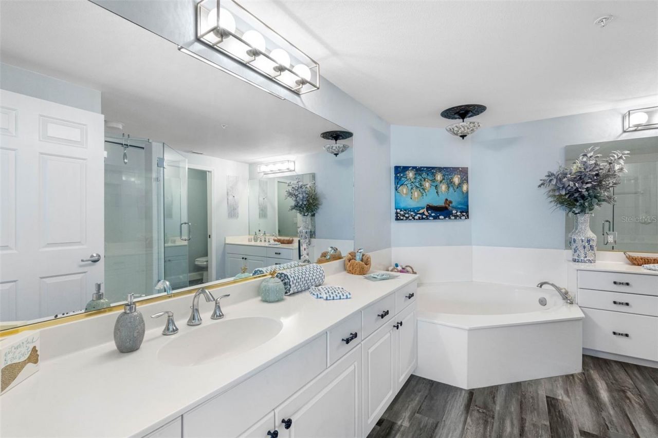 19710 Gulf Boulevard, Unit 301, Indian Shores, FL 33785 Photo