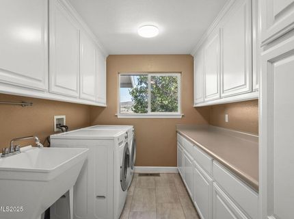 1100 Out-r-way, Gardnerville, NV 89410 Photo