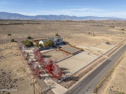 1100 Out-r-way, Gardnerville, NV 89410 Photo