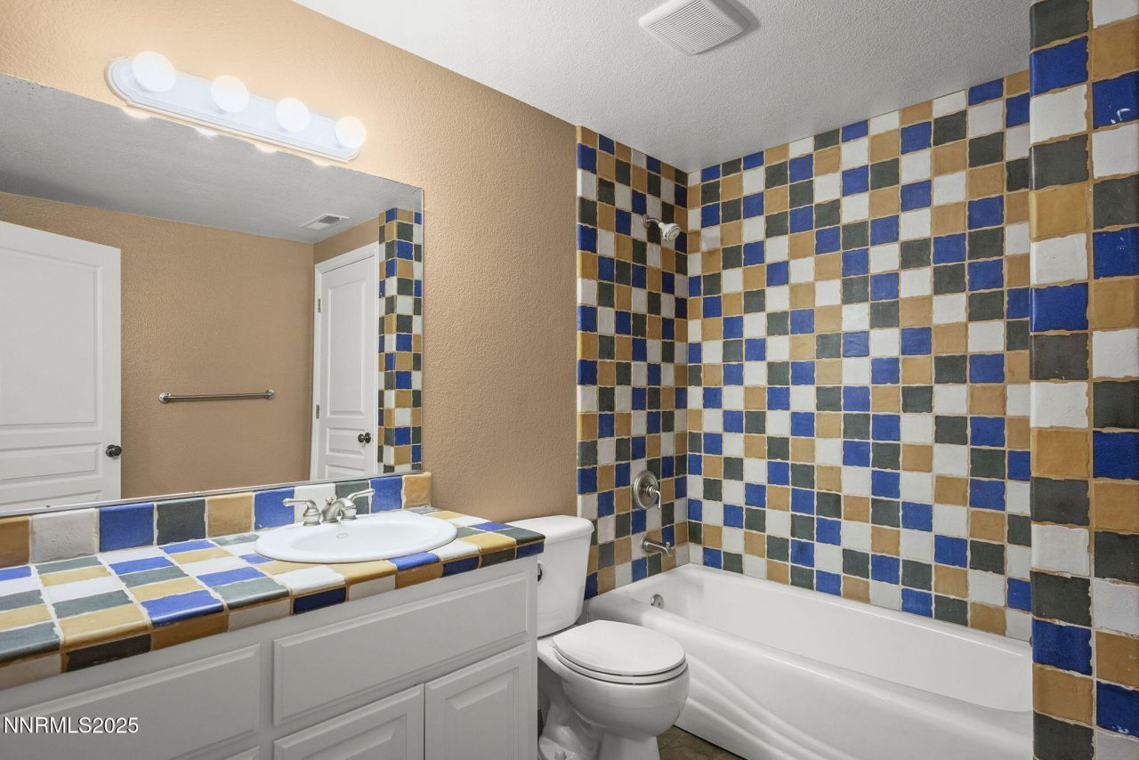 1100 Out-r-way, Gardnerville, NV 89410 Photo