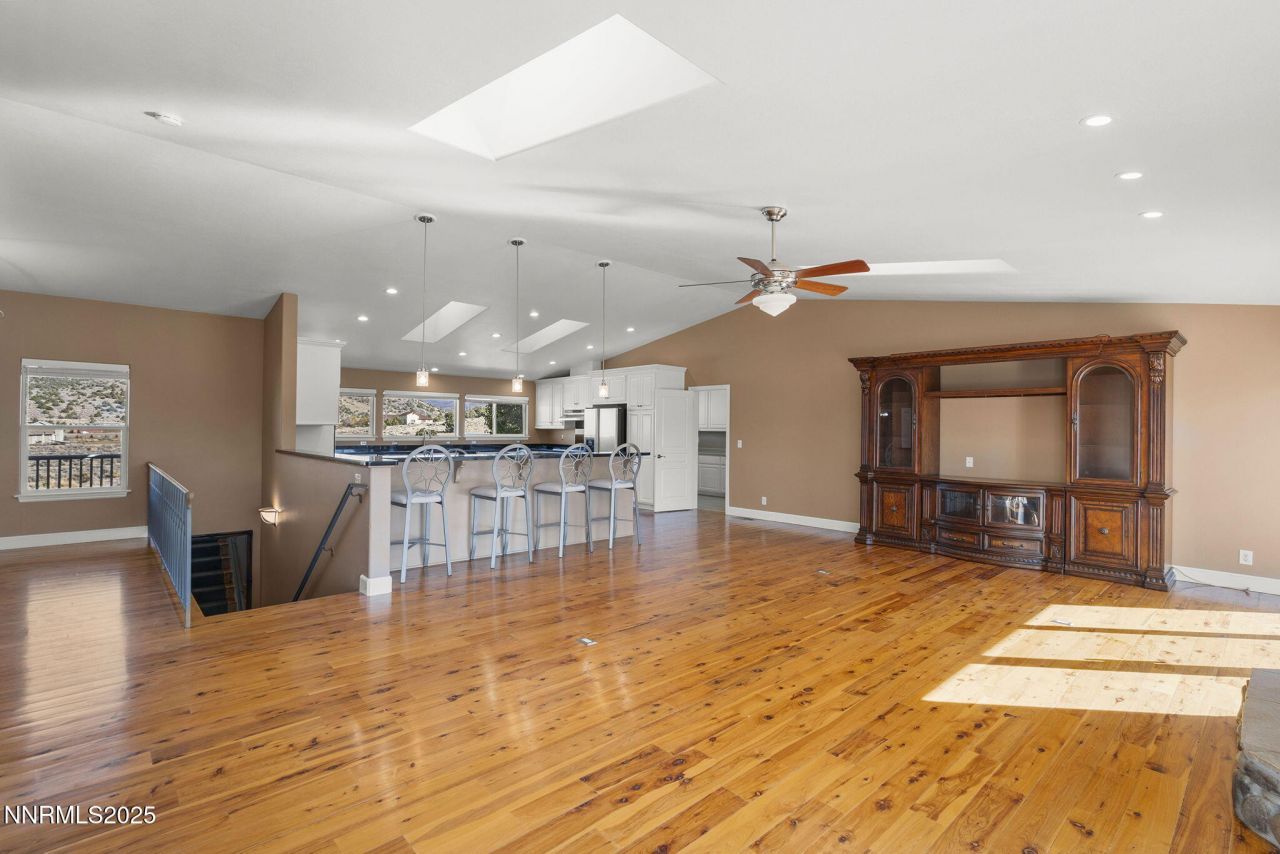 1100 Out-r-way, Gardnerville, NV 89410 Photo