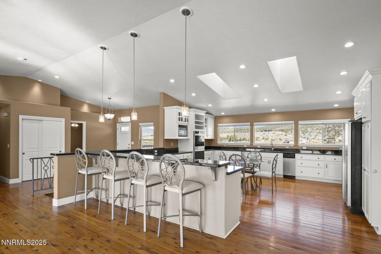 1100 Out-r-way, Gardnerville, NV 89410 Photo