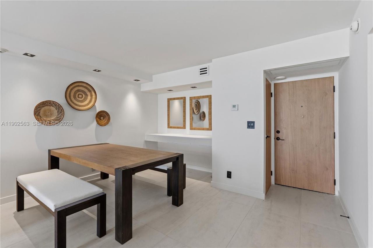 100 Bayview Dr, Unit 1901, Sunny Isles Beach, FL 33160 Photo