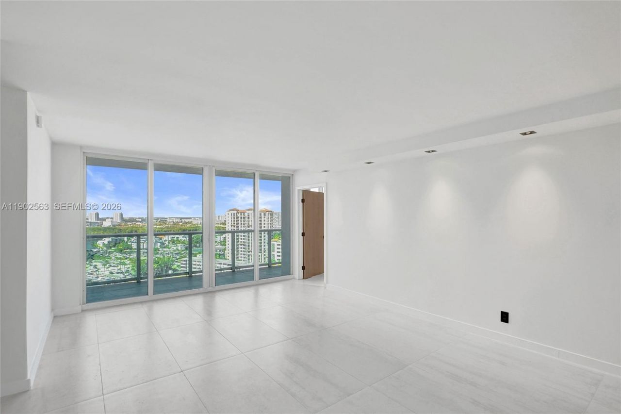 100 Bayview Dr, Unit 1901, Sunny Isles Beach, FL 33160 Photo