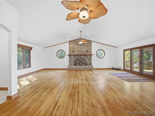 27394 Cross Lane, Barnett, MO 65011