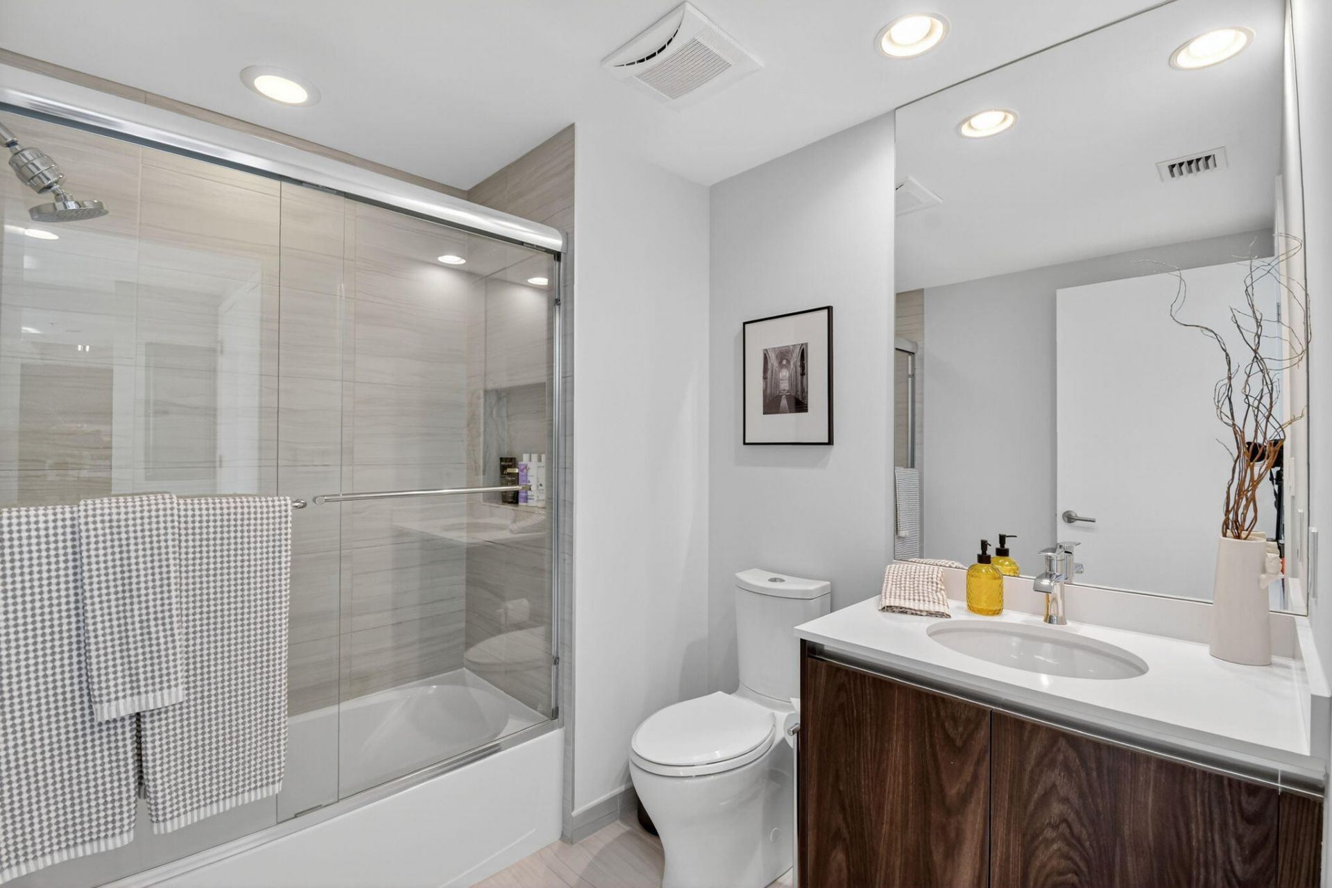 1180 N Federal Highway, Unit 1409, Fort Lauderdale, FL 33304 Photo