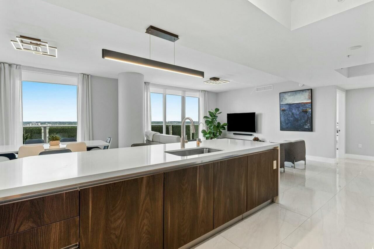 1180 N Federal Highway, Unit 1409, Fort Lauderdale, FL 33304 Photo