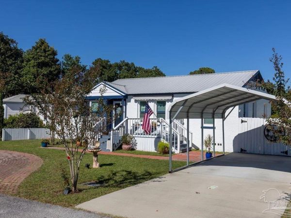 210 Berry Rd, Pensacola, FL 32507