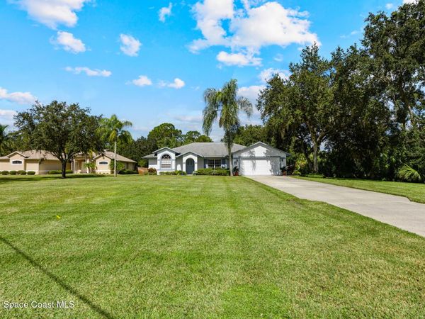 2500 Fairfield Drive, Cocoa, FL 32926