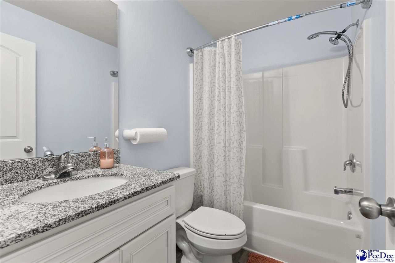 722 Twin Oaks Circle Photo 16