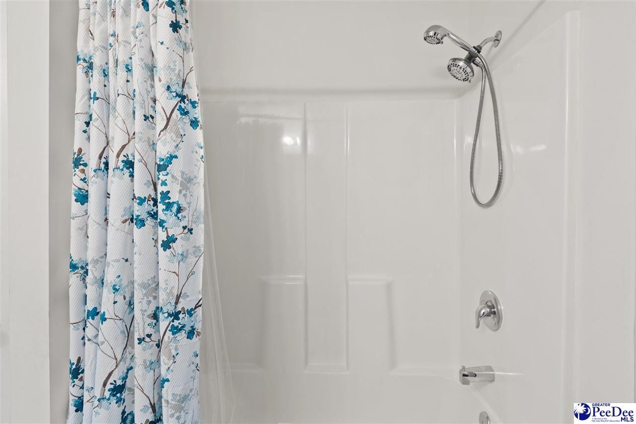 722 Twin Oaks Circle Photo 22