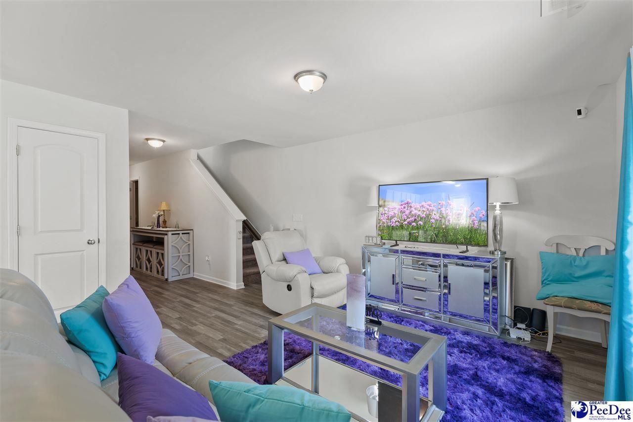 722 Twin Oaks Circle Photo 32