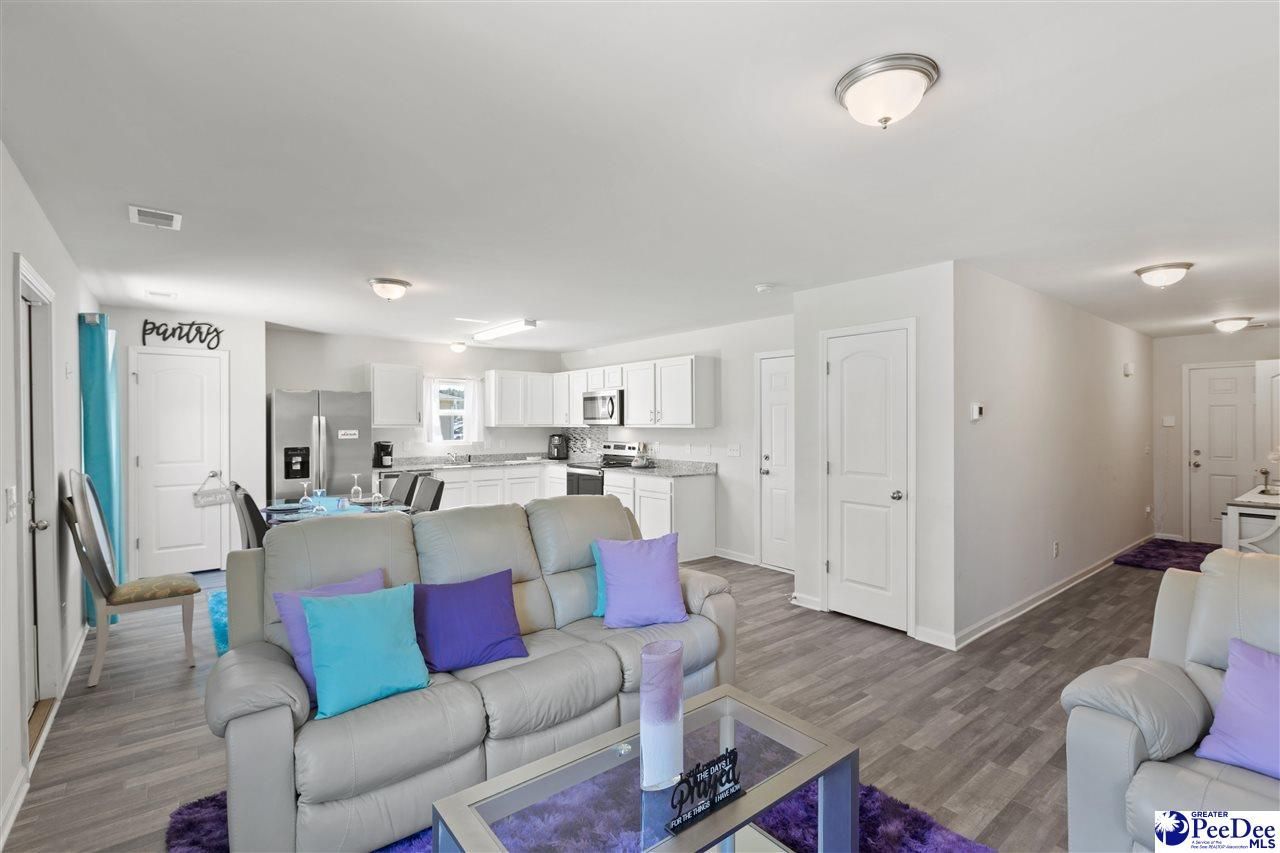 722 Twin Oaks Circle Photo 33