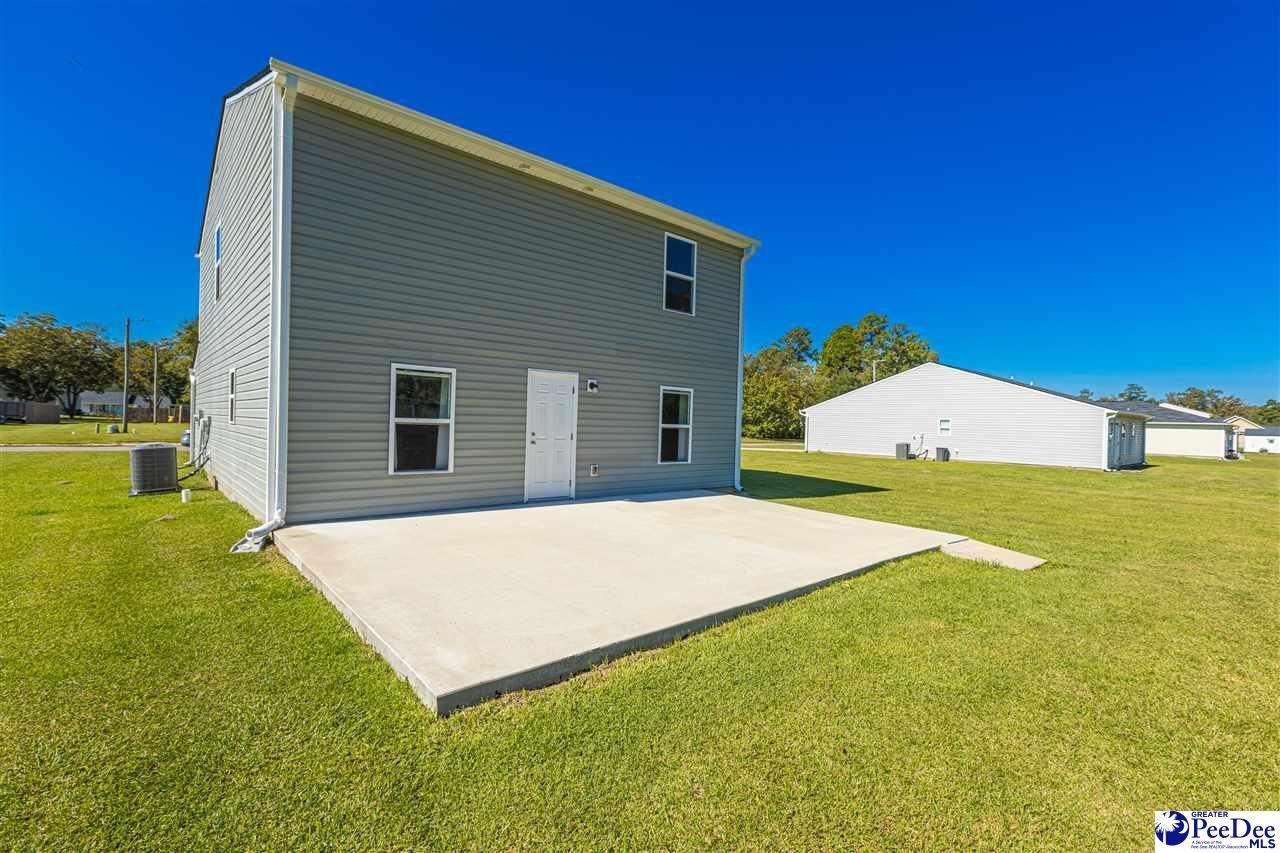 722 Twin Oaks Circle Photo 8