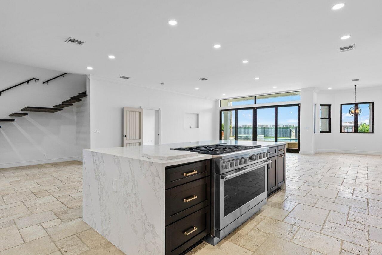 1 S 18th Avenue S, Lake Worth Beach, FL 33460 Photo