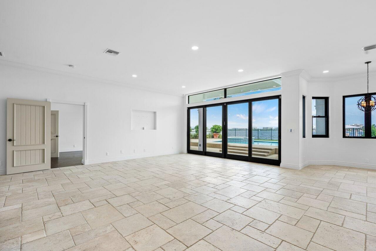 1 S 18th Avenue S, Lake Worth Beach, FL 33460 Photo