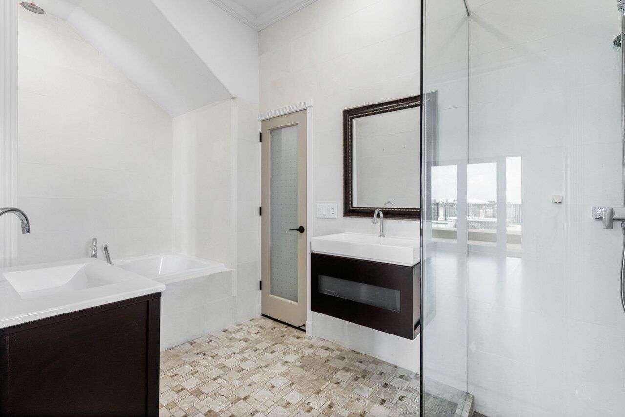 1 S 18th Avenue S, Lake Worth Beach, FL 33460 Photo