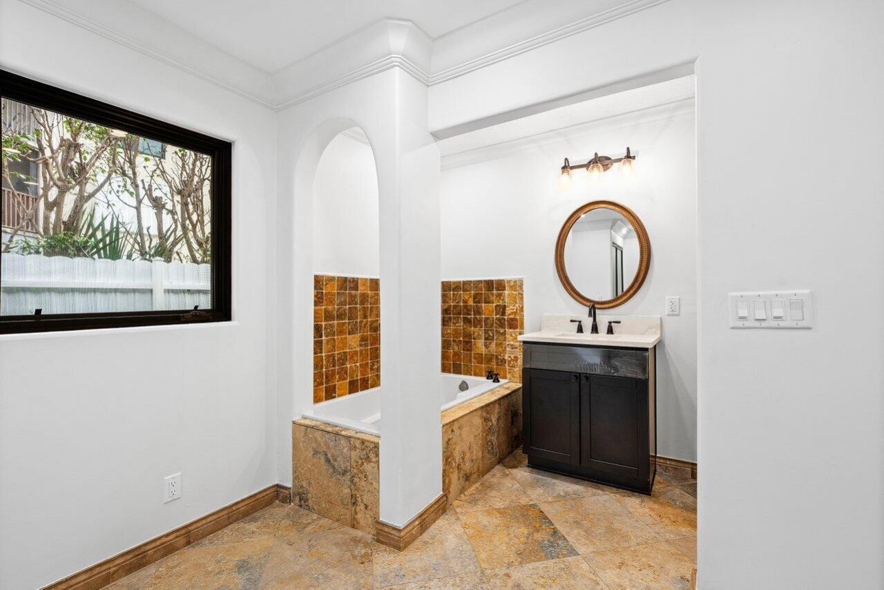 1 S 18th Avenue S, Lake Worth Beach, FL 33460 Photo