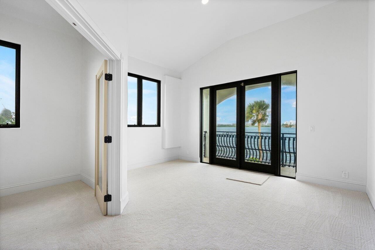 1 S 18th Avenue S, Lake Worth Beach, FL 33460 Photo