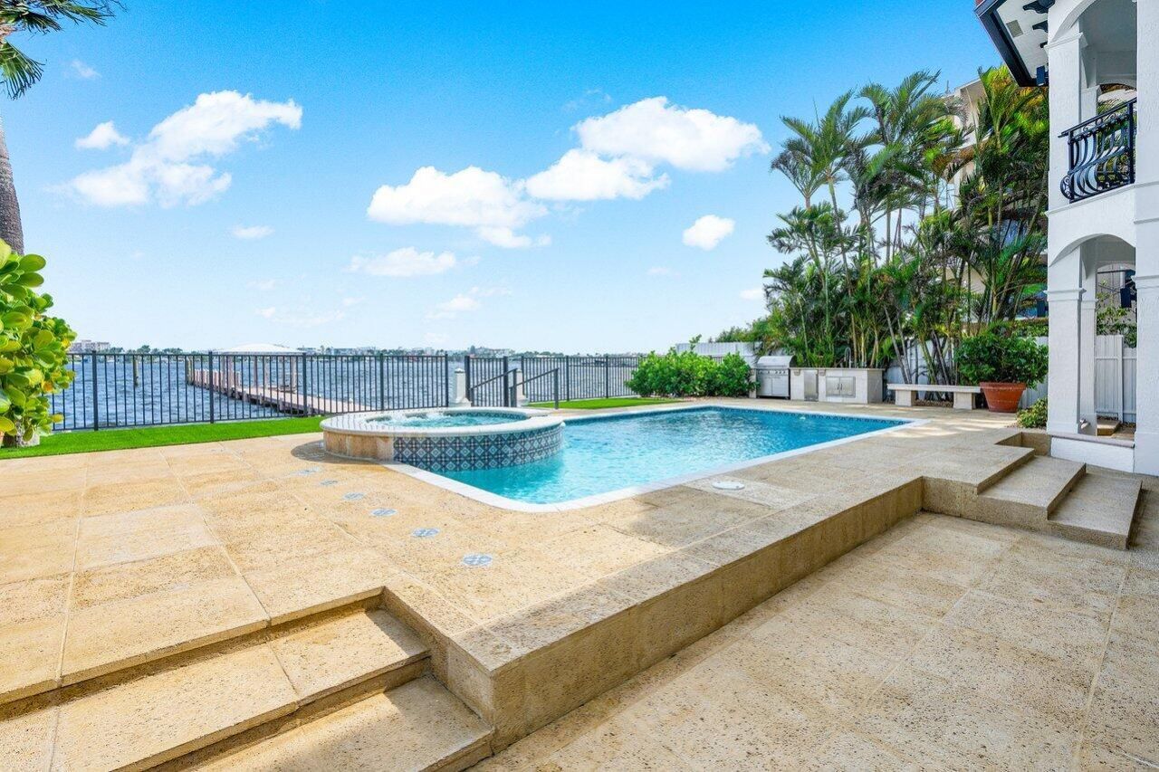 1 S 18th Avenue S, Lake Worth Beach, FL 33460 Photo