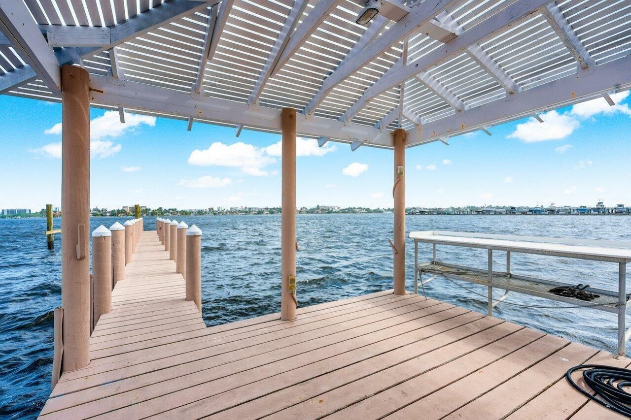 1 S 18th Avenue S, Lake Worth Beach, FL 33460 Photo