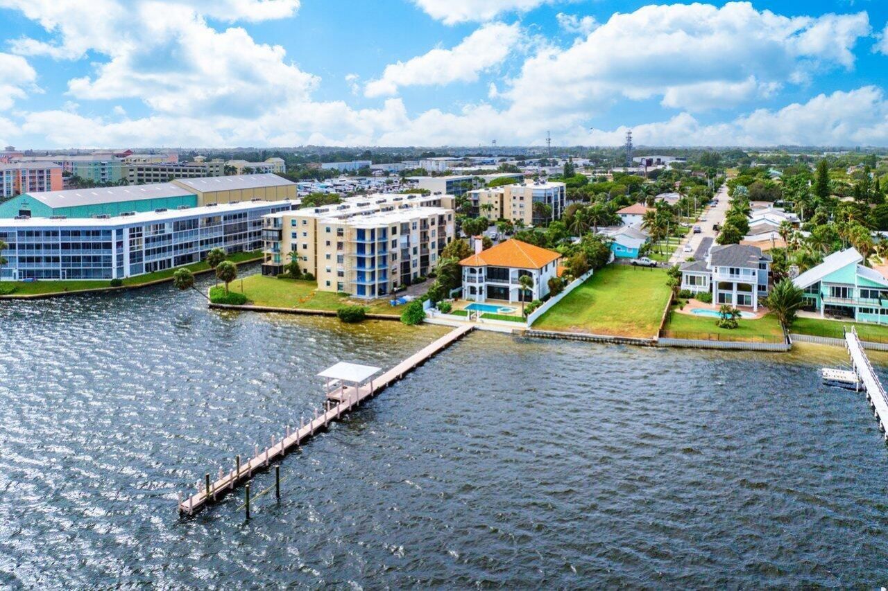 1 S 18th Avenue S, Lake Worth Beach, FL 33460 Photo