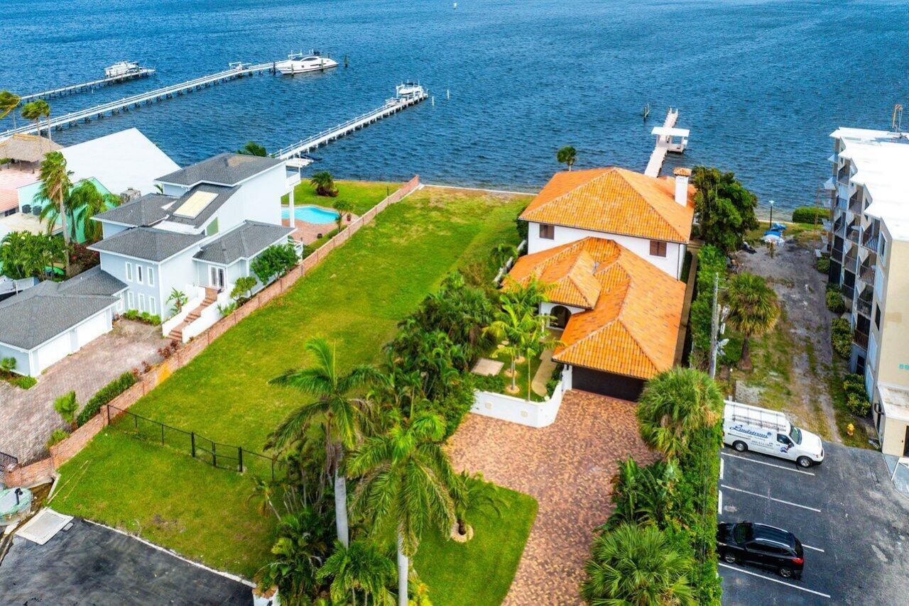 1 S 18th Avenue S, Lake Worth Beach, FL 33460 Photo