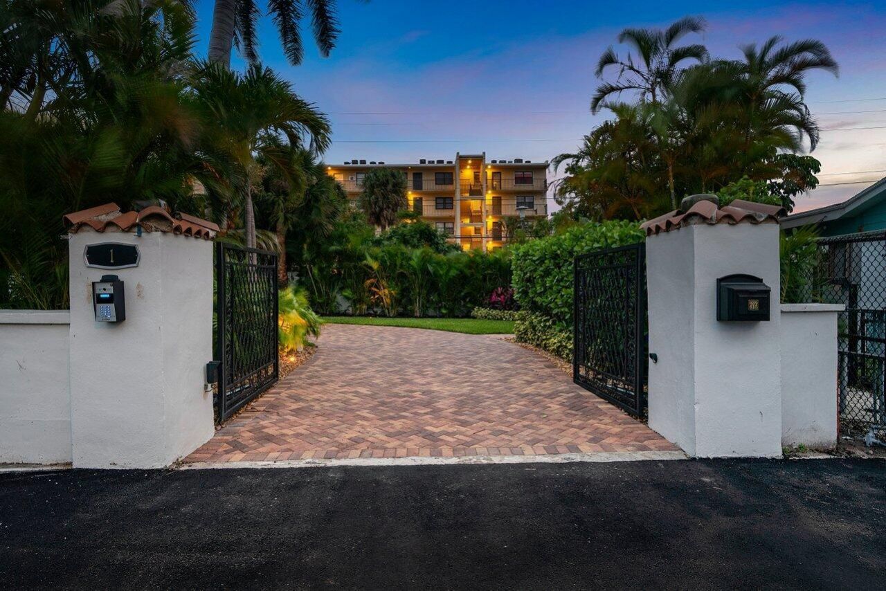 1 S 18th Avenue S, Lake Worth Beach, FL 33460 Photo