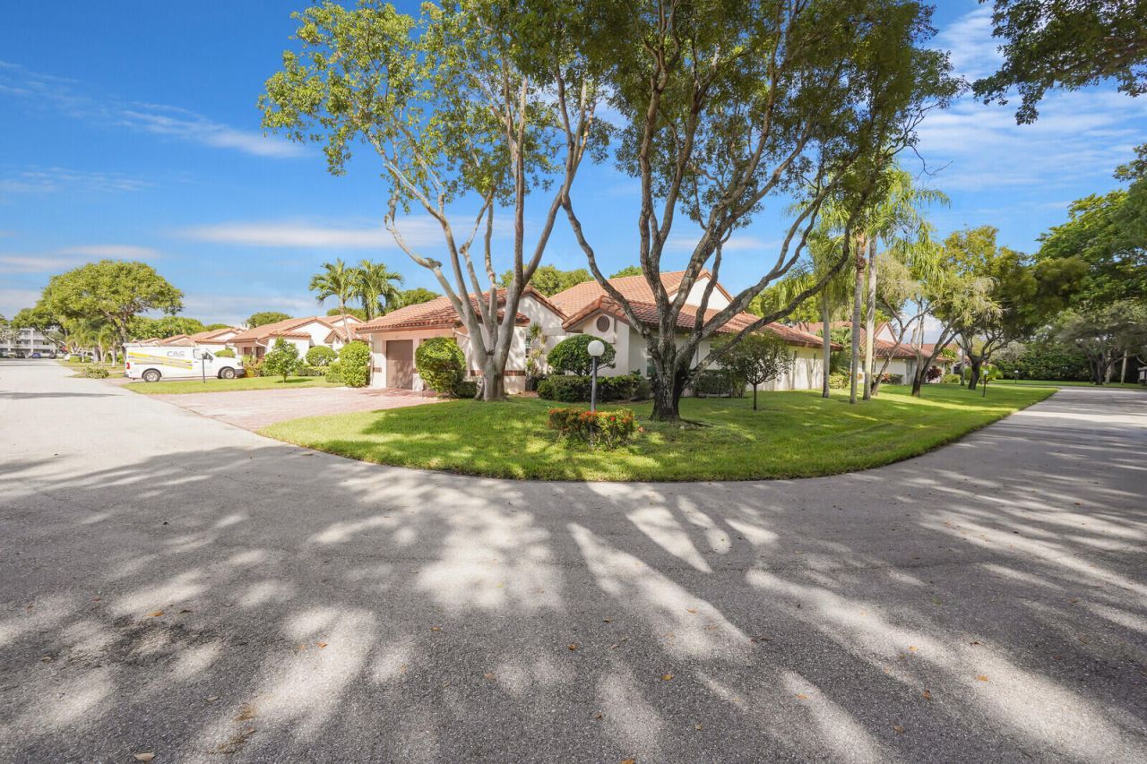6099 Waldwick Circle, Delray Beach, FL 33484 Photo
