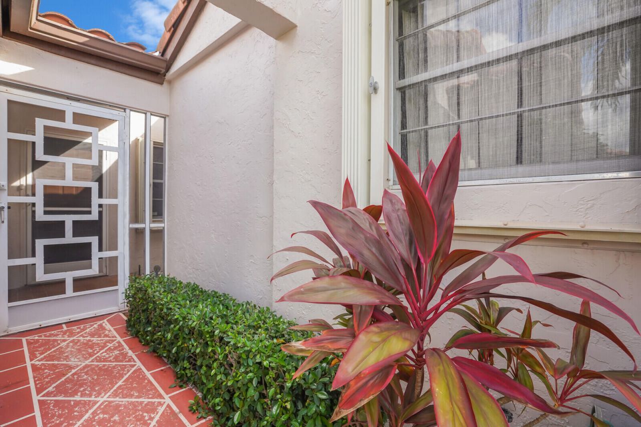 6099 Waldwick Circle, Delray Beach, FL 33484 Photo