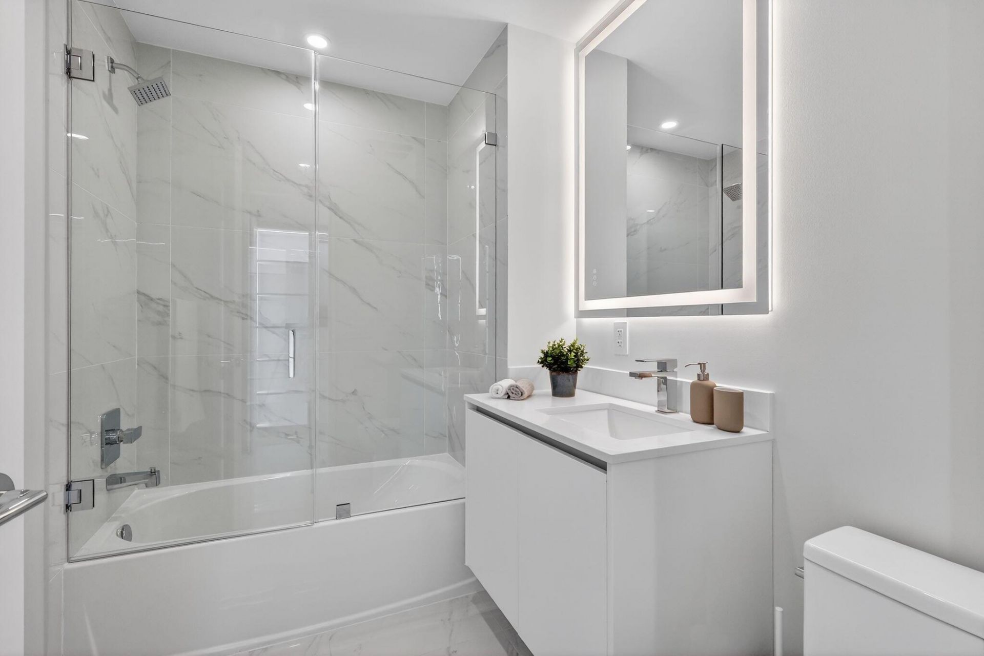 700 NE 24th Street, Unit 3206, Miami, FL 33137 Photo