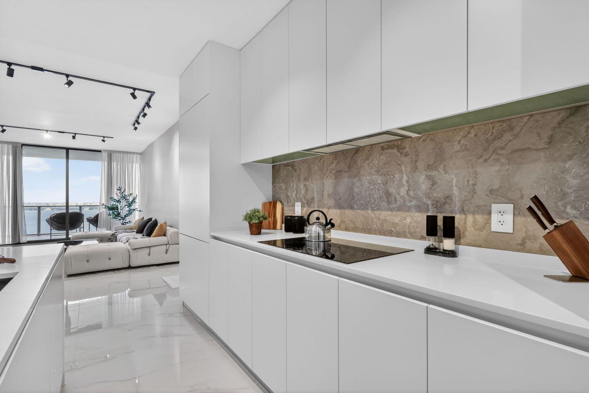 700 NE 24th Street, Unit 3206, Miami, FL 33137 Photo