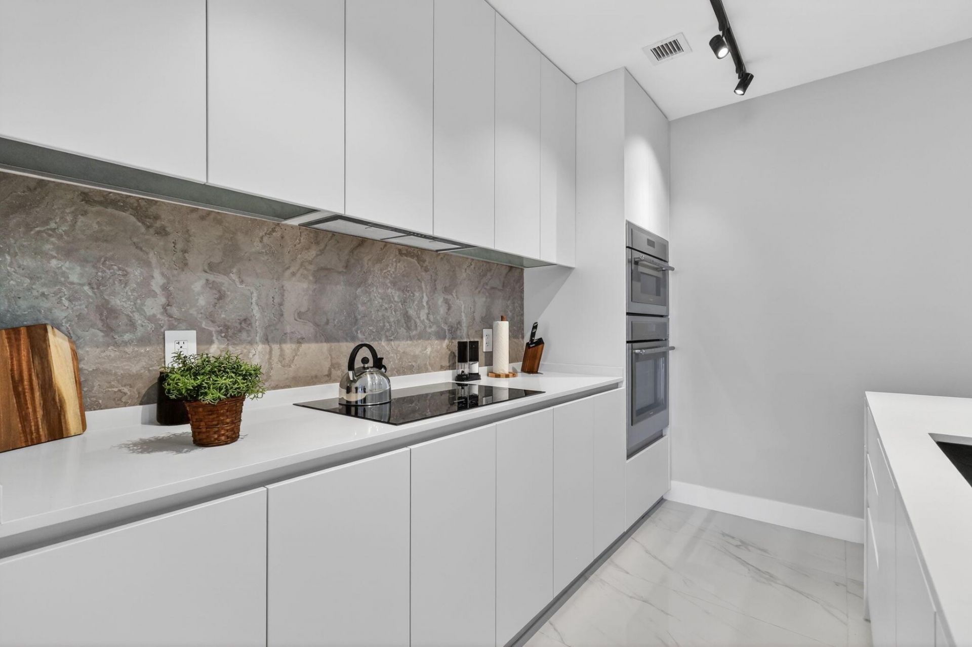 700 NE 24th Street, Unit 3206, Miami, FL 33137 Photo