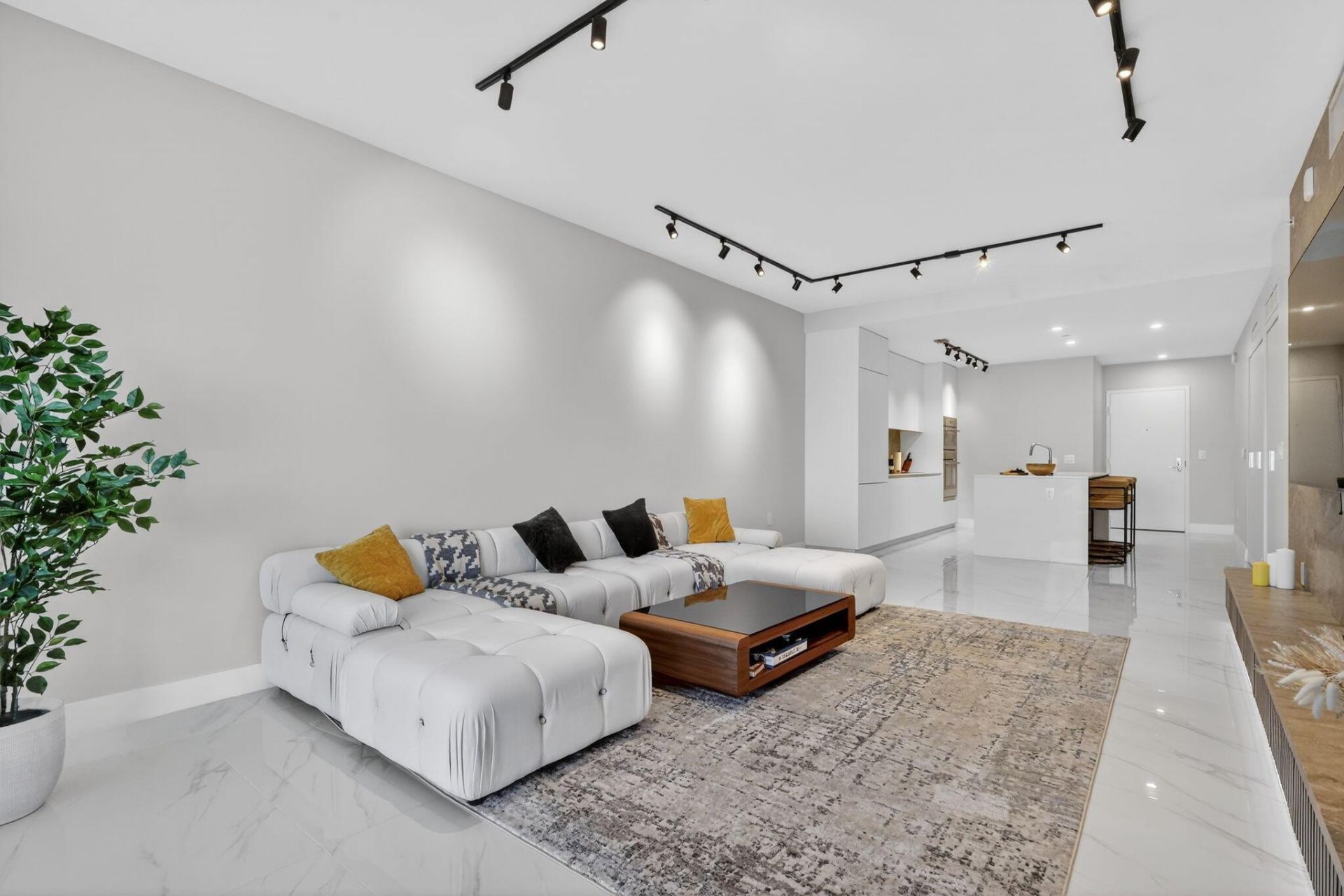 700 NE 24th Street, Unit 3206, Miami, FL 33137 Photo