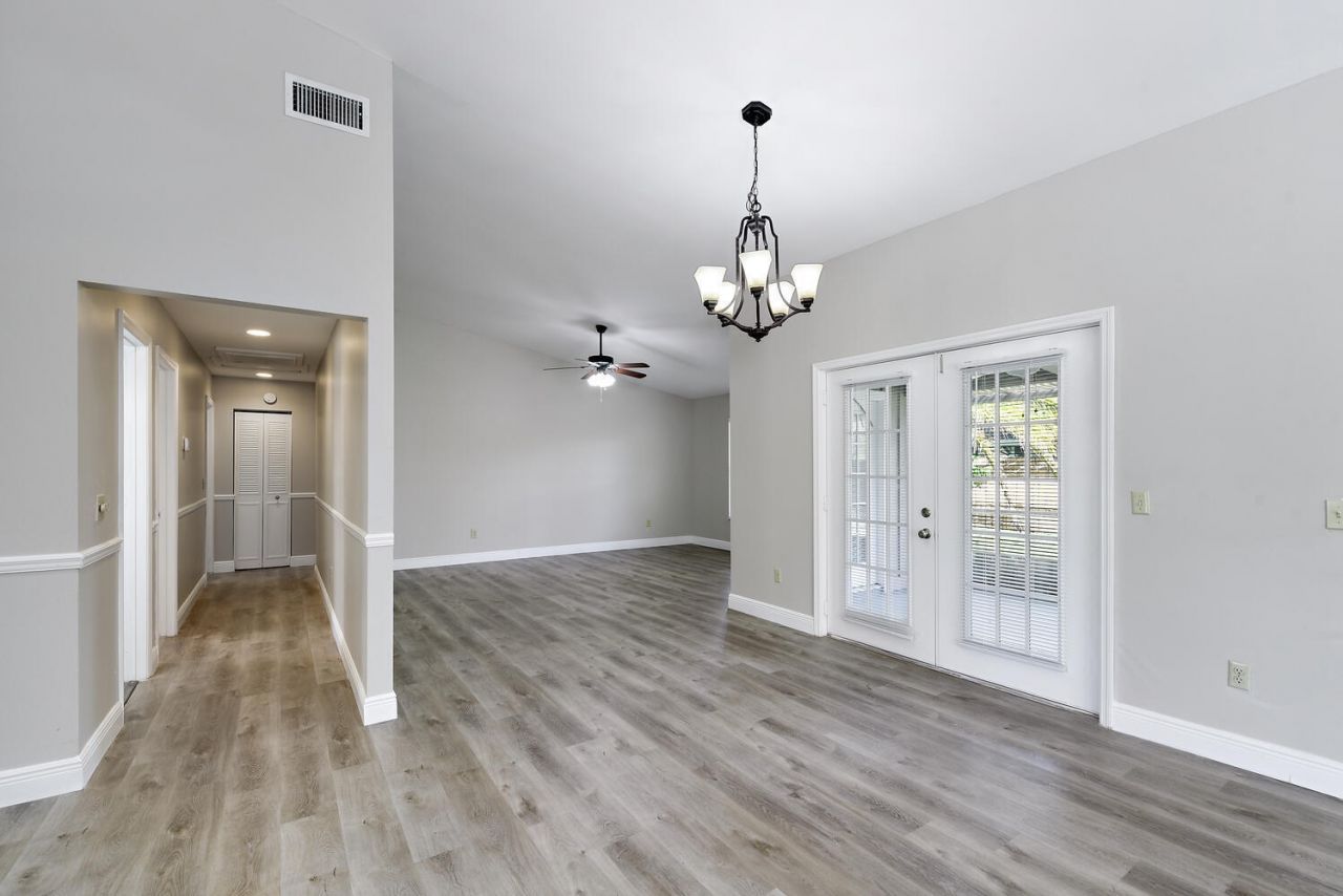 916 Daffodil Drive, Wellington, FL 33414 Photo