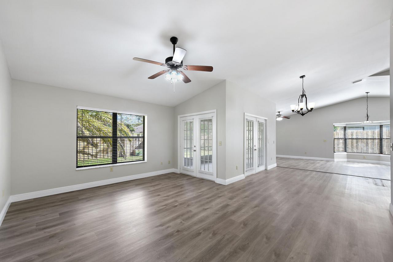 916 Daffodil Drive, Wellington, FL 33414 Photo