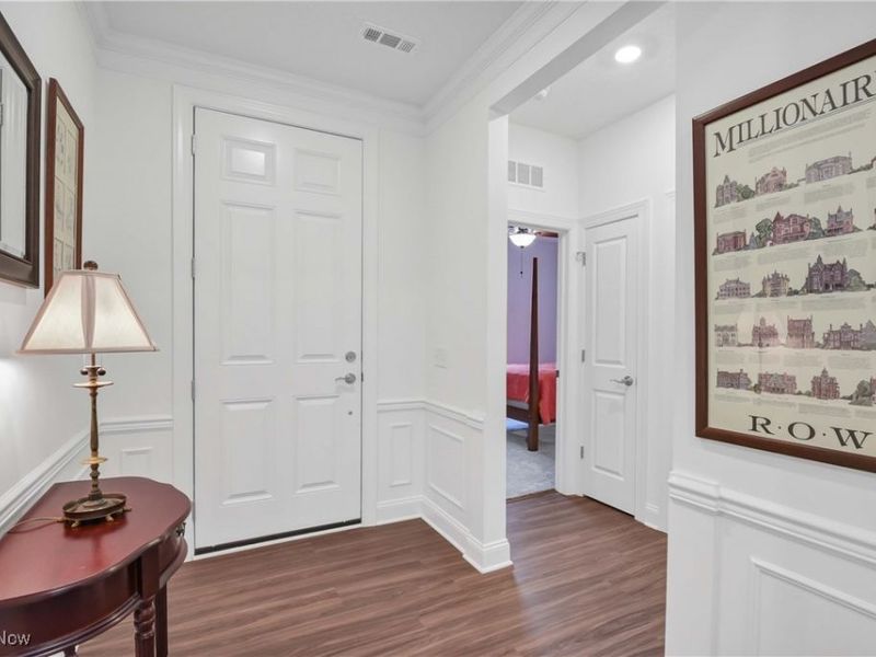 33352 Midship Drive, Avon Lake, OH 44012 Photo 2