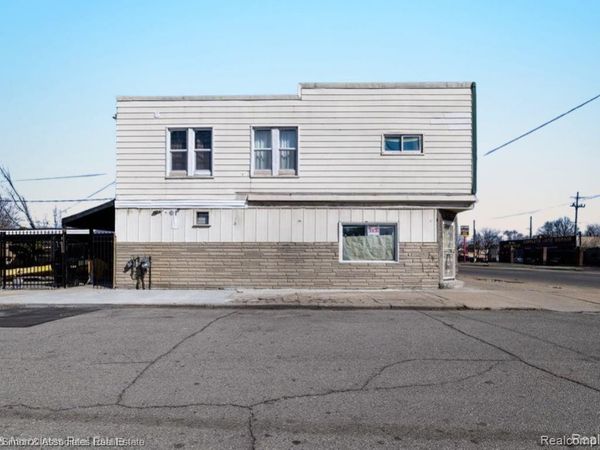 18550 W Warren Avenue , Detroit, MI 48228