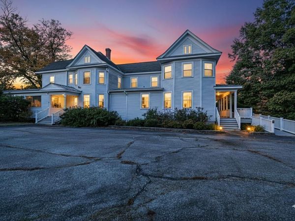 200 Irvington Road, KILMARNOCK, VA 22482