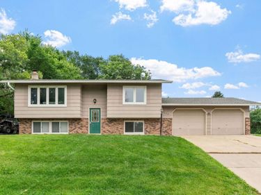 540 4th Street E, Wanamingo, MN 55983