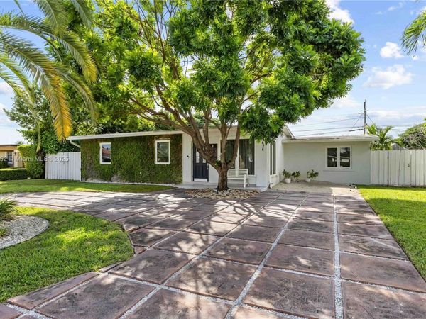 5344 SW 90th Ct, Miami, FL 33165