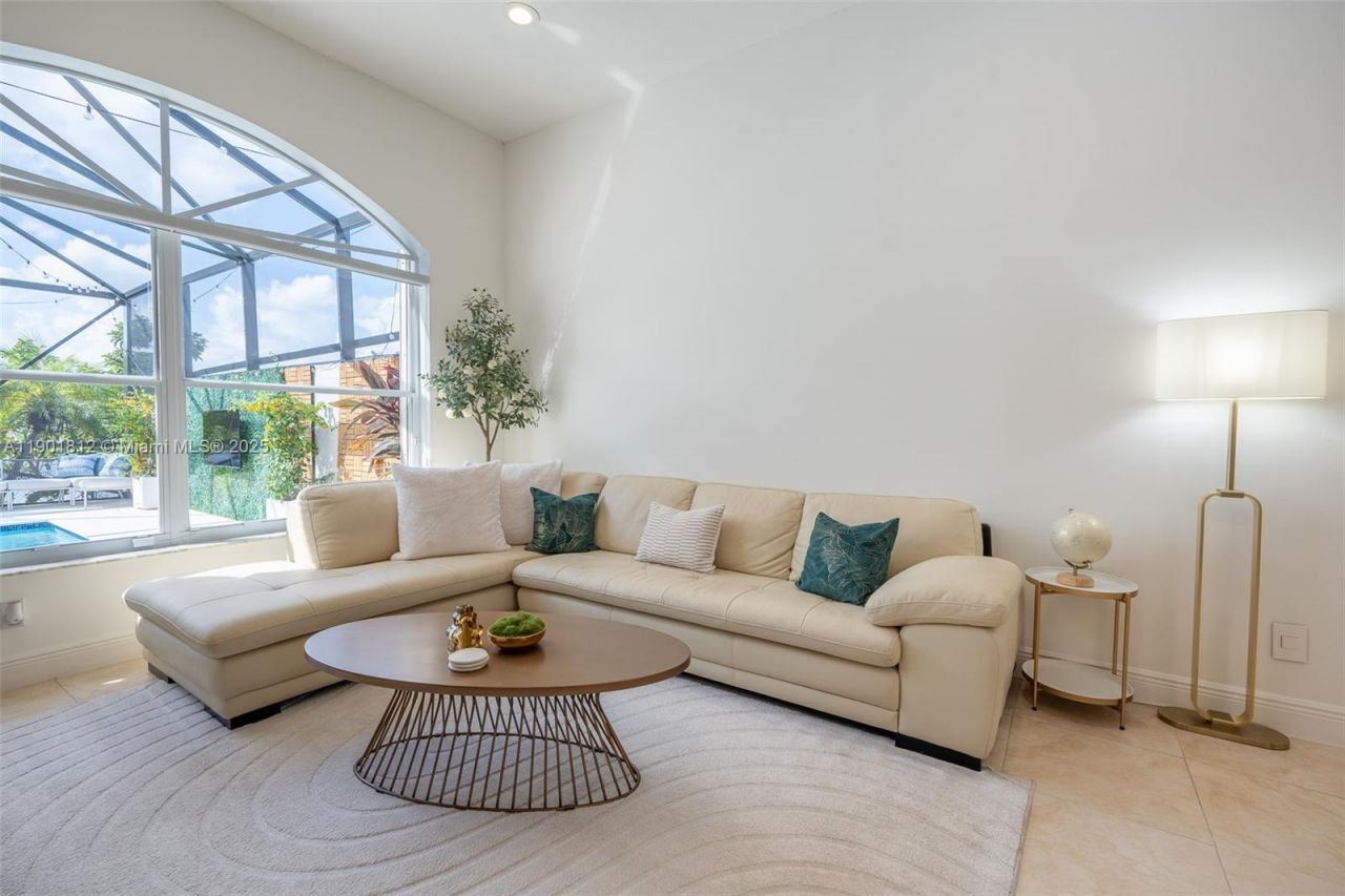 18004 SW 20th St, Miramar, FL 33029 Photo