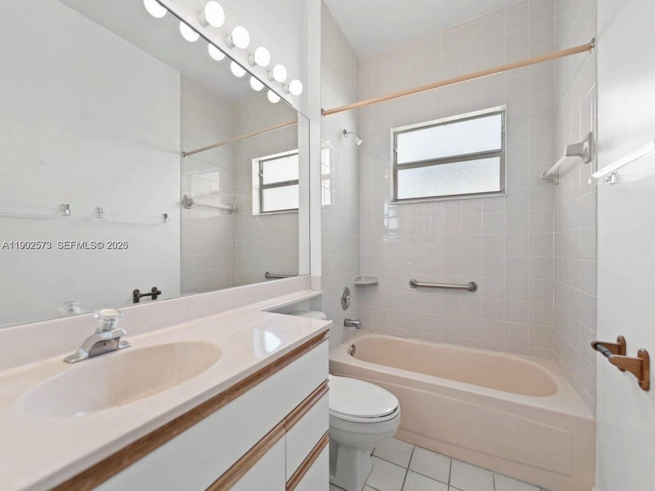 760 SE 23rd Ln, Homestead, FL 33033 Photo