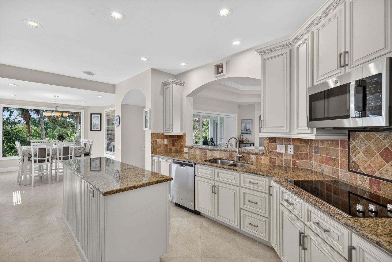 2313 Wulfert Rd, Sanibel, FL 33957 Photo