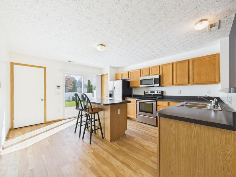 5566 Spring River Avenue, Dublin, OH 43016 Photo 12