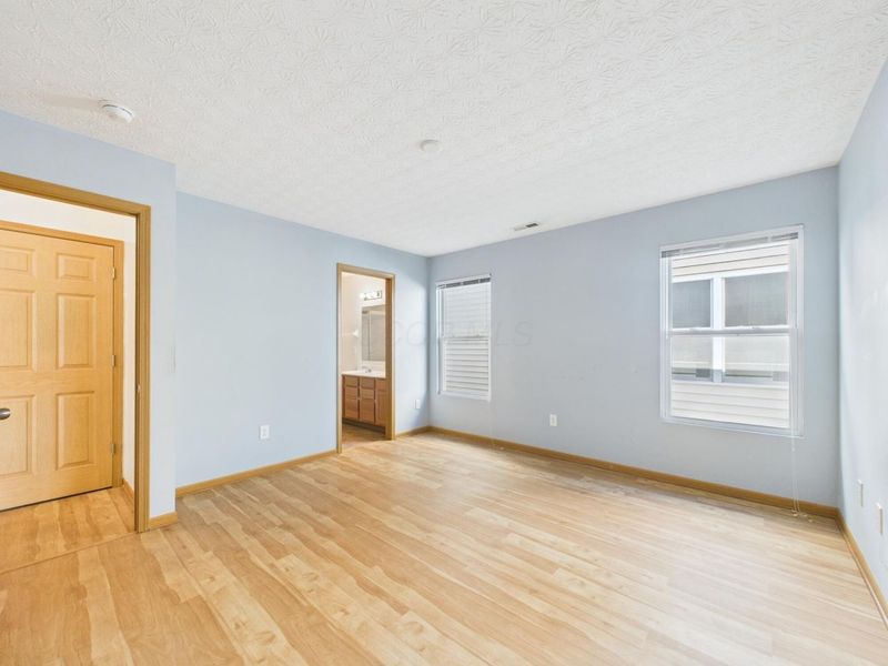 5566 Spring River Avenue, Dublin, OH 43016 Photo 17