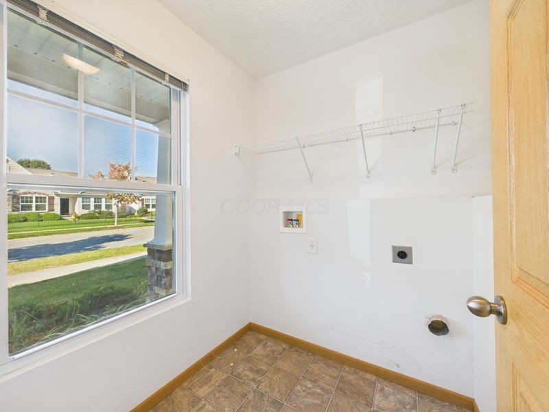 5566 Spring River Avenue, Dublin, OH 43016 Photo 6